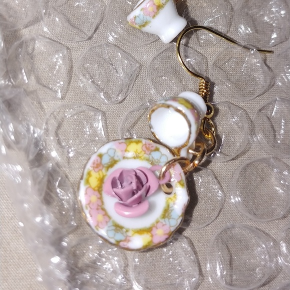 Jewelry - Tea & Amoure Muave Rose Earrings